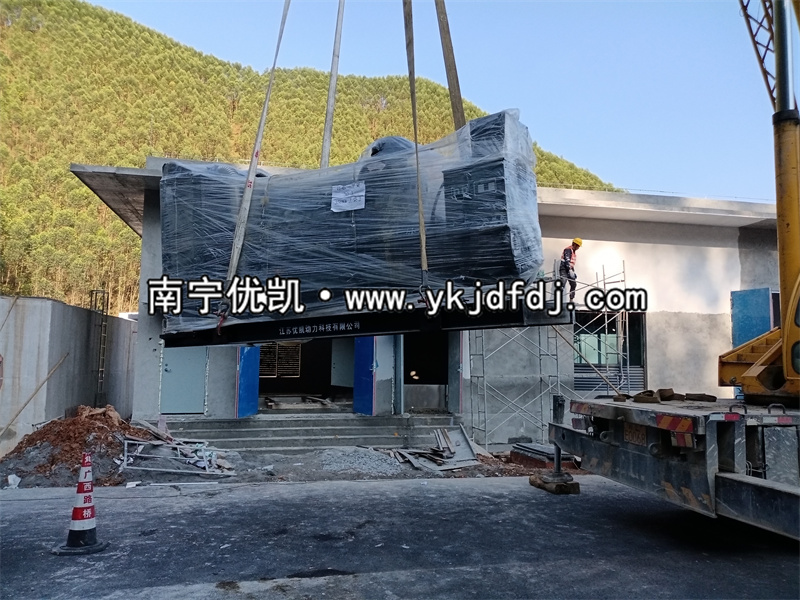 2022年12月15日，120kw-500kw上柴發(fā)電機(jī)組某高速公路安裝現(xiàn)場