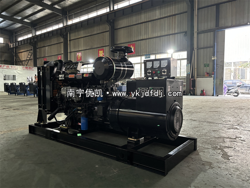 2025年3月13日，120kw濰坊雷納柴油發(fā)電機(jī)組裝車發(fā)貨