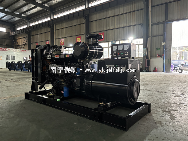 2025年3月13日，120kw濰坊雷納柴油發(fā)電機(jī)組裝車發(fā)貨。